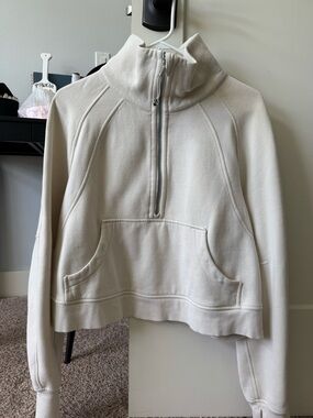 lululemon athletica Half Zip Cropped Sweatshirt, M/L.